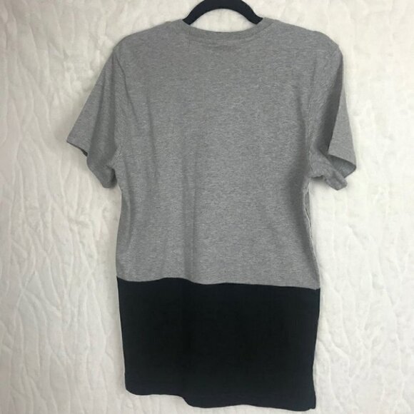 Adidas Grey and Black T-shirt Size M - Picture 6 of 8